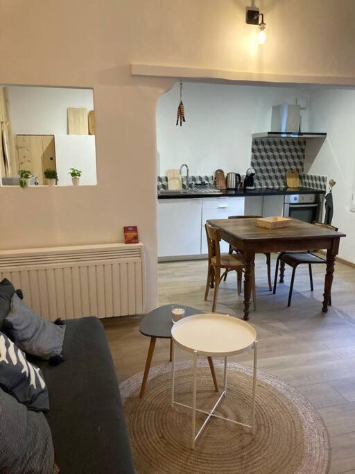 Cosy Confort Au Coeur De Ville. Apartment *